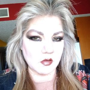 Meet your Posher, Lidia